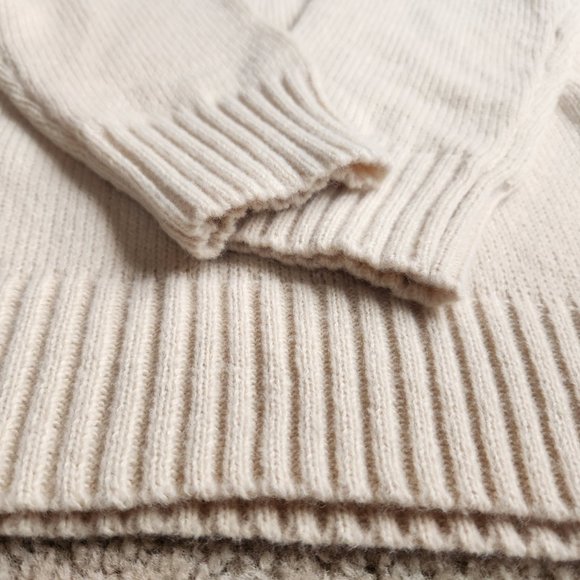 NEW Shamrock Clover Fair Isle Sweater PRICE FIRM - Picture 8 of 8